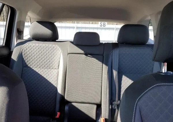 Volkswagen Tiguan cena 39600 przebieg: 26414, rok produkcji 2021 z Kłecko małe 46